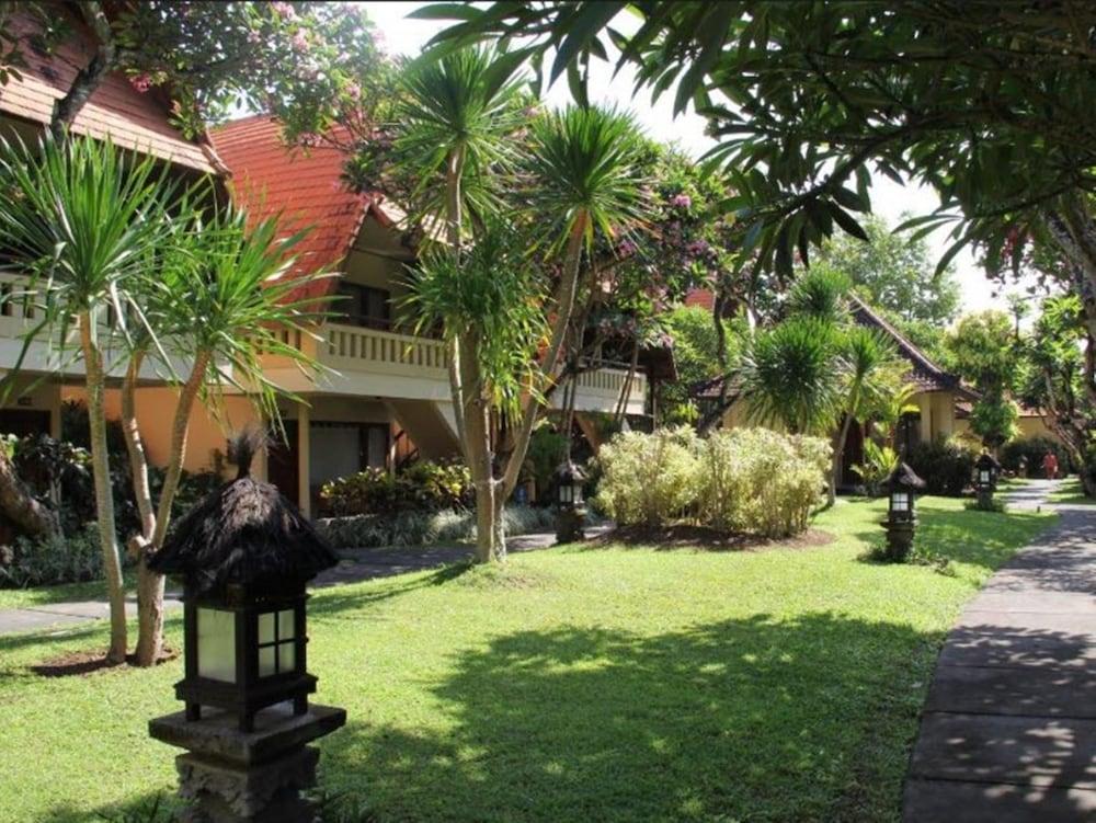 เบซากี บีช โฮเต็ล Hotel ซานูร์ ภายนอก รูปภาพ